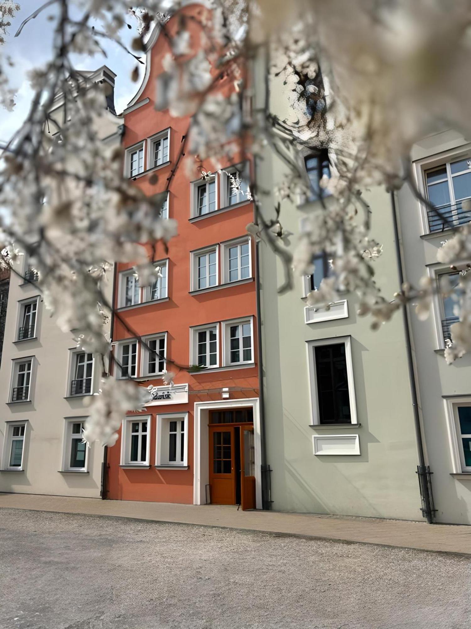 Baltic Gdansk Old Town Heart Aparthotel Buitenkant foto