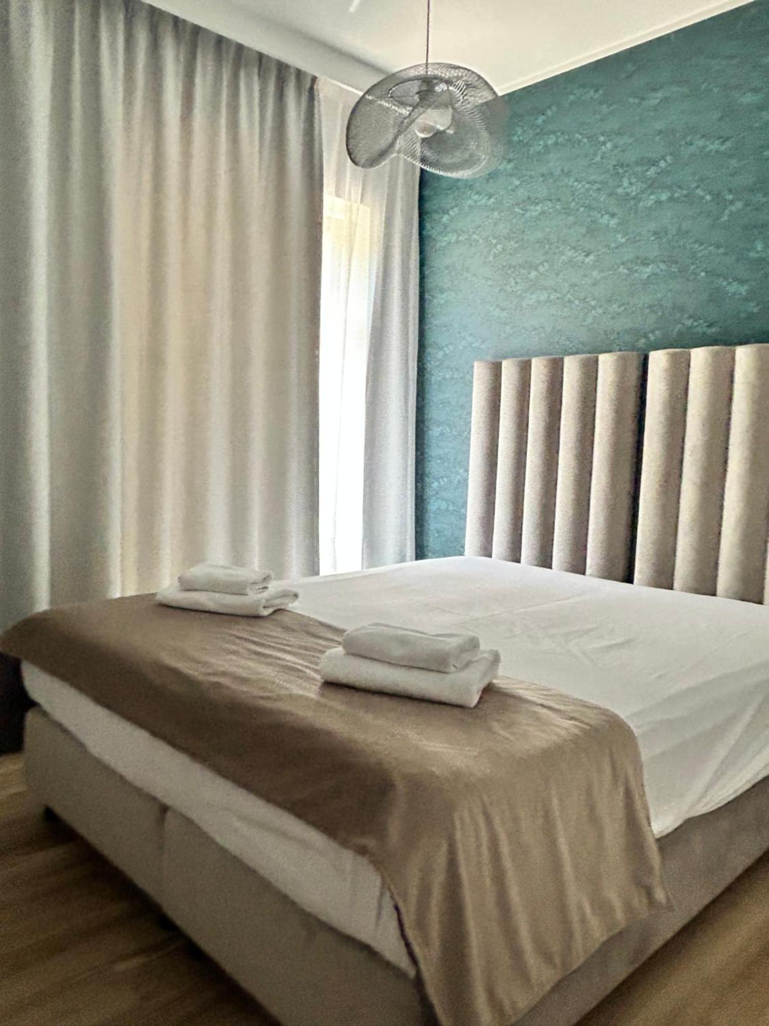 Baltic Gdansk Old Town Heart Aparthotel Buitenkant foto